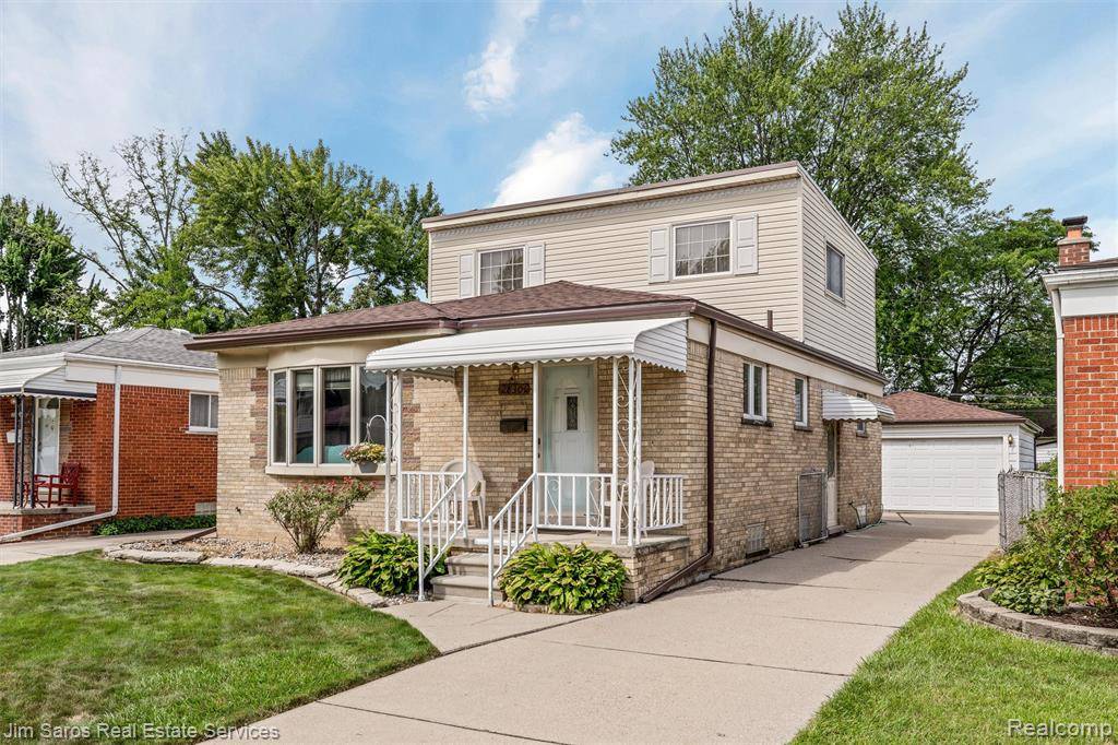 Saint Clair Shores, MI 48081,28301 Rockwood Street
