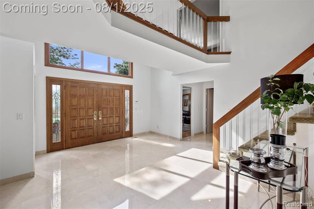 Bloomfield Hills, MI 48302,1900 Seminole Court