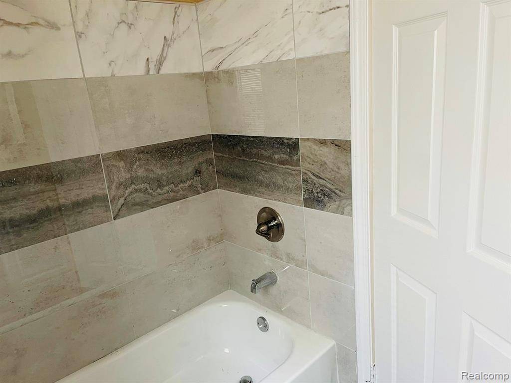 Detroit, MI 48227,11691 Archdale Street