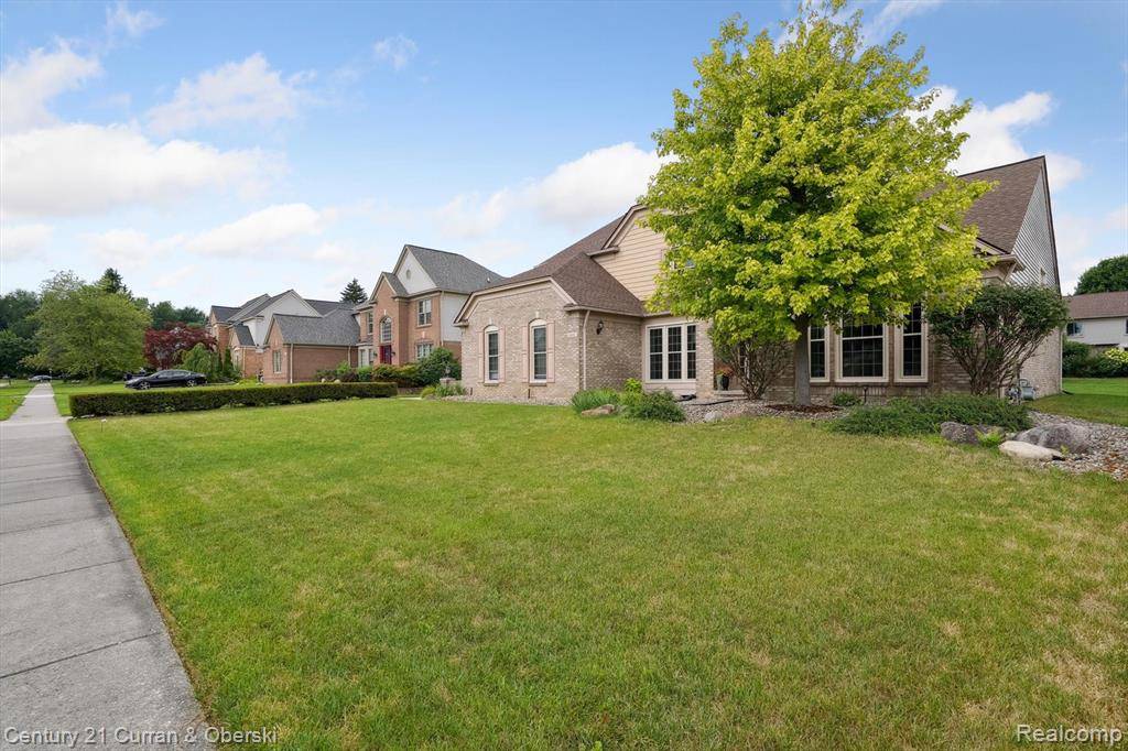 Canton, MI 48187,6680 Kings Mill Drive