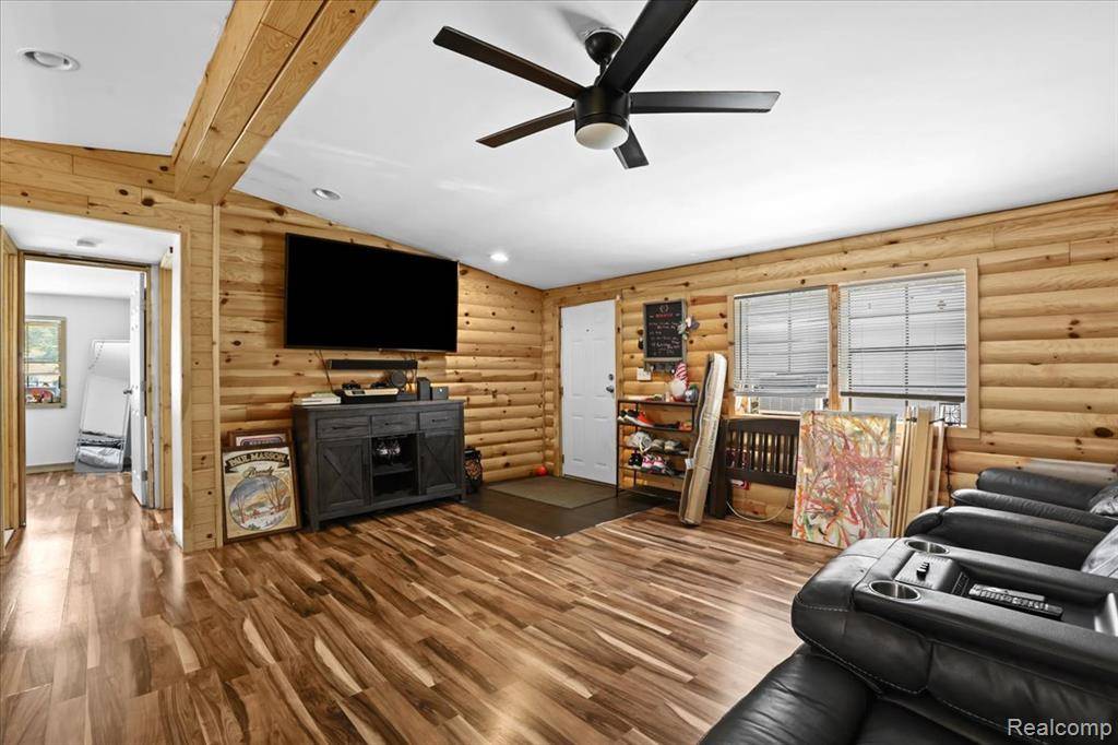 Auburn Hills, MI 48326,351 North Squirrel Rd #205