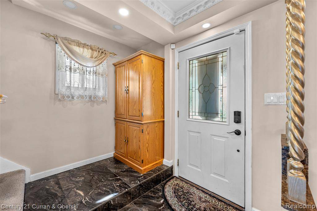 Dearborn, MI 48126,6132 Kenilworth Street