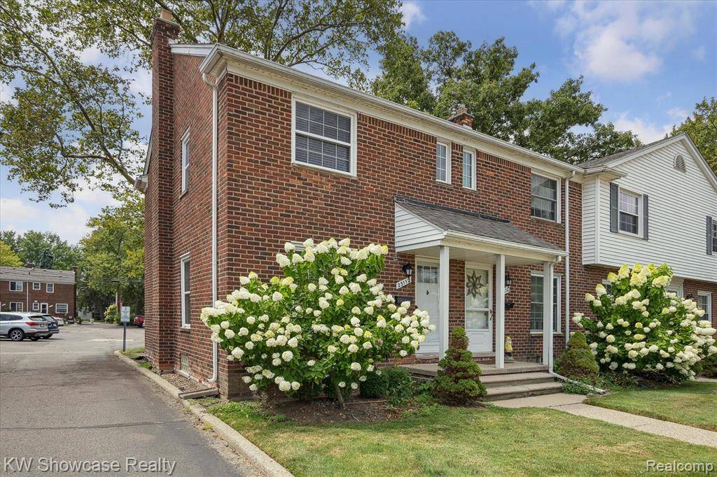 Saint Clair Shores, MI 48080,23112 Marter Road