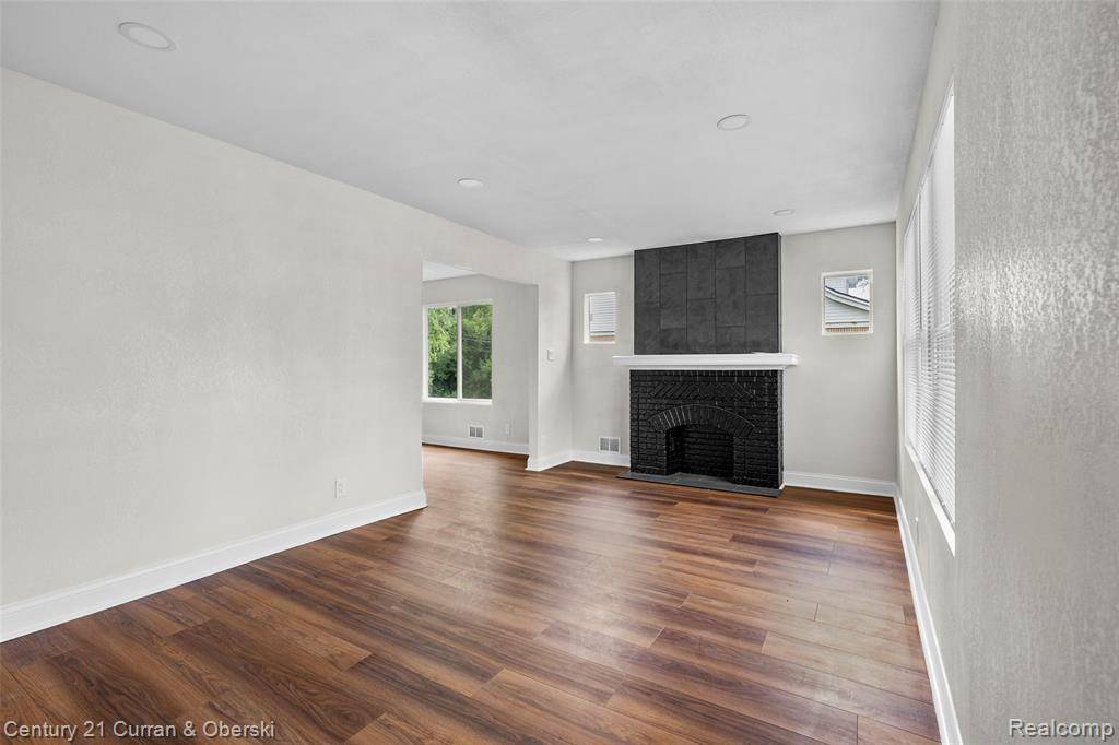 Detroit, MI 48238,14946 Pinehurst Street