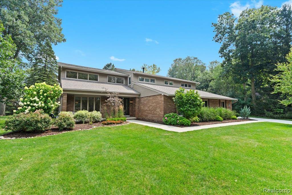 Troy, MI 48098,6678 Johnathon Drive