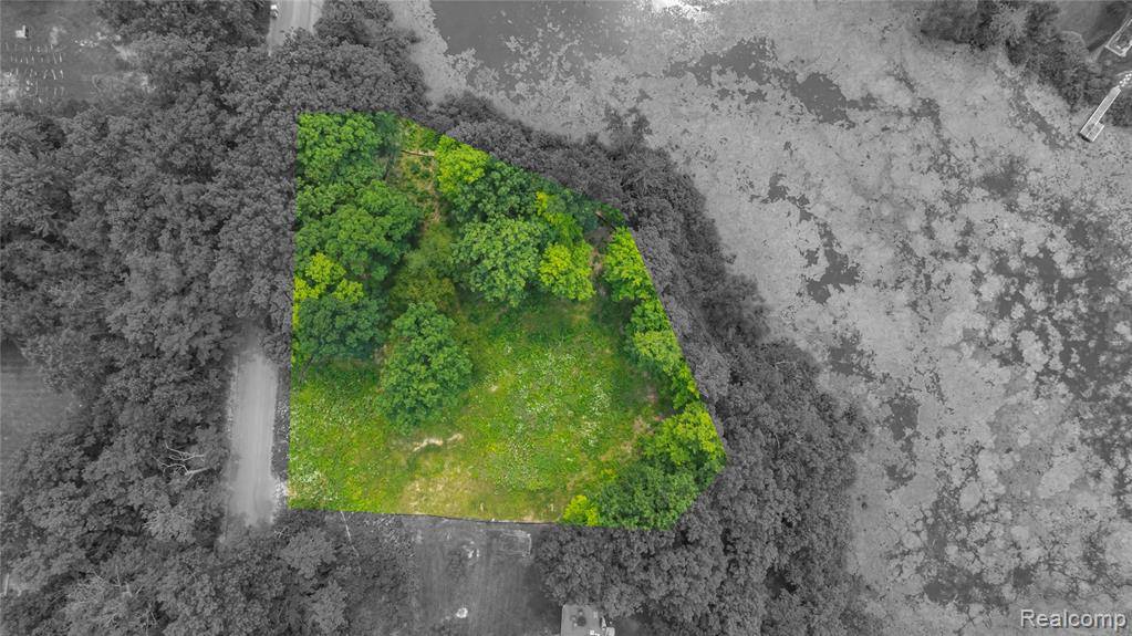 South Lyon, MI 48178,23275 Chubb Road