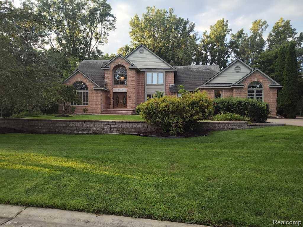 Brighton, MI 48114,1339 Pond Bluff Way