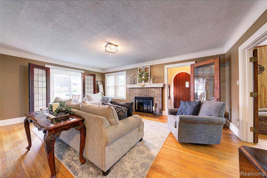 Dearborn, MI 48124,22804 Law Street