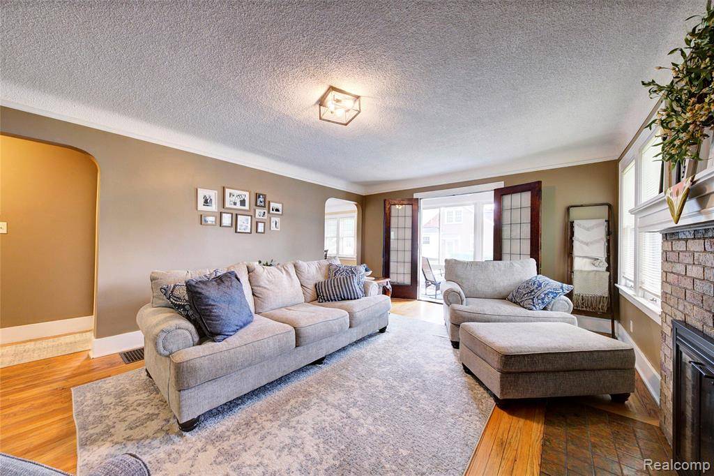 Dearborn, MI 48124,22804 Law Street