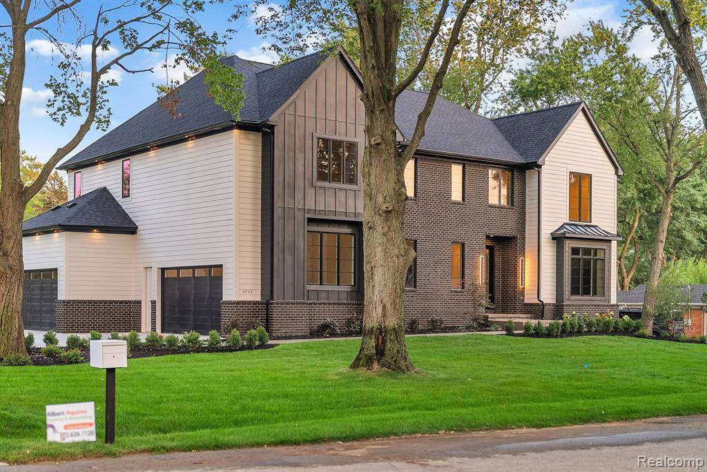 Bloomfield, MI 48304,4731 Haddington Drive