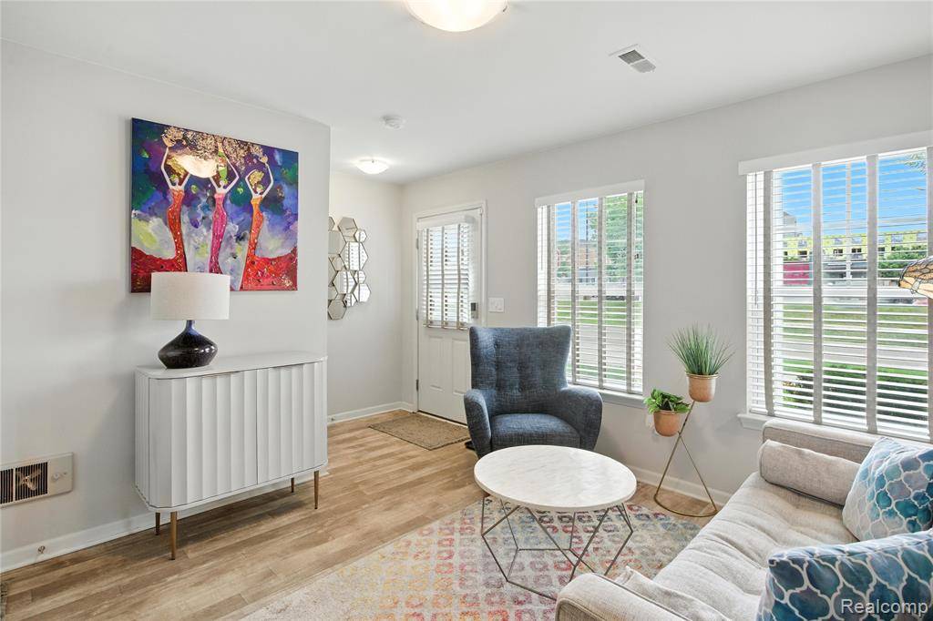 Auburn Hills, MI 48326,3317 Parkways Boulevard