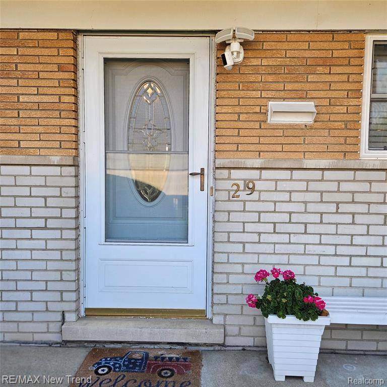 South Lyon, MI 48178,26955 Milford Road