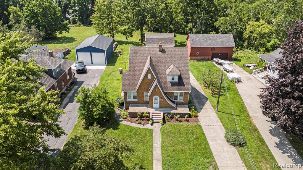 Sterling Heights, MI 48314,8238 Clinton River Road