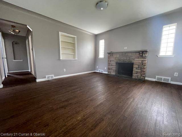 Harper Woods, MI 48225,18545 Old Homestead Drive