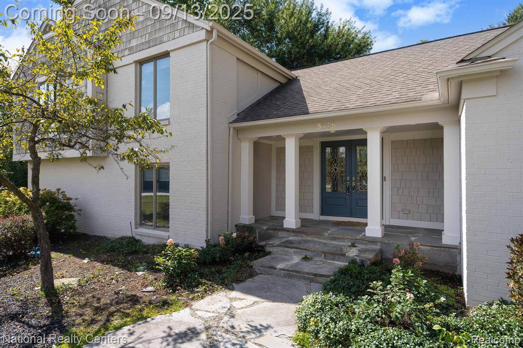 Bloomfield Hills, MI 48302,5118 Vincennes Court