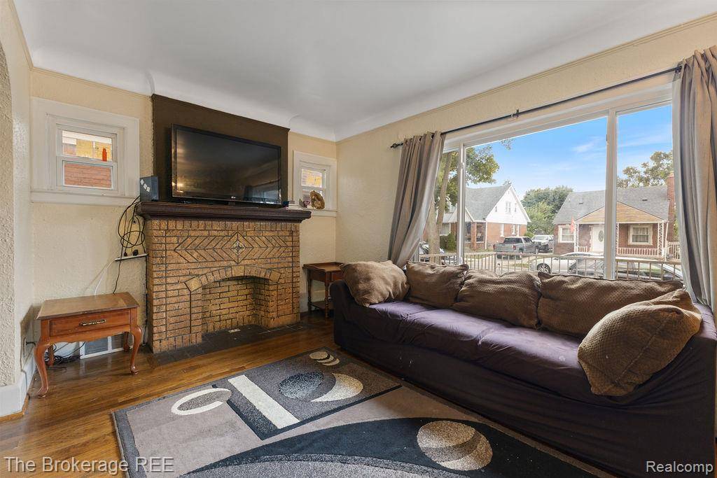 Dearborn, MI 48126,7019 Barrie Street