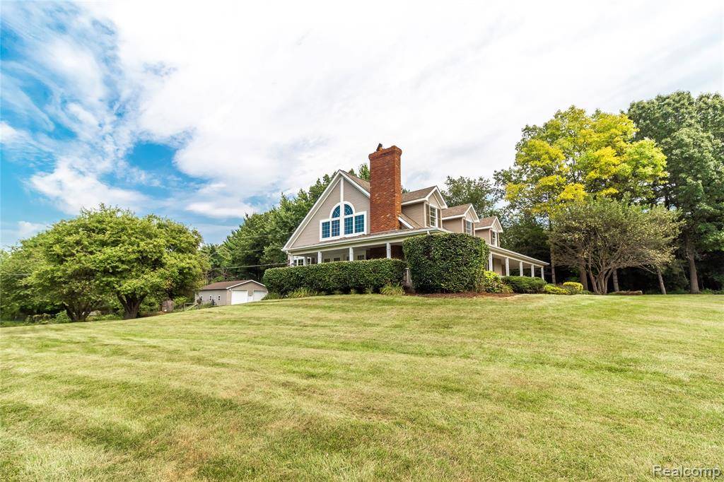 Grand Blanc, MI 48439,10386 Halsey Road