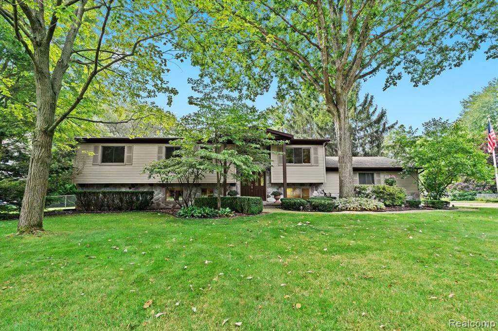 Waterford, MI 48327,5375 Prentis Road