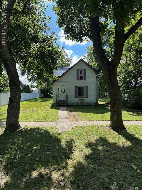 Kalkaska, MI 49646,409 S CHERRY STREET