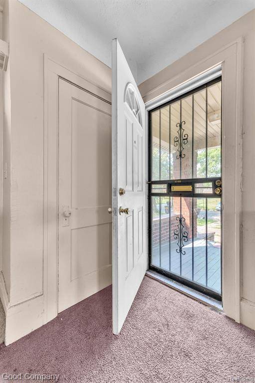 Detroit, MI 48238,15572 Normandy Street