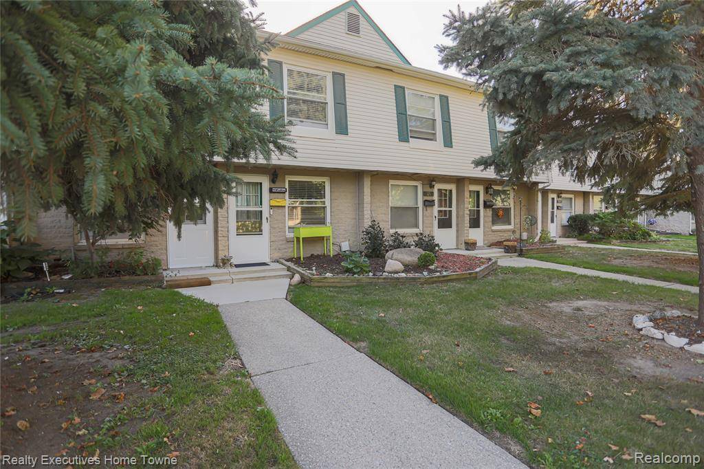 Mount Clemens, MI 48043,119 Floral Avenue