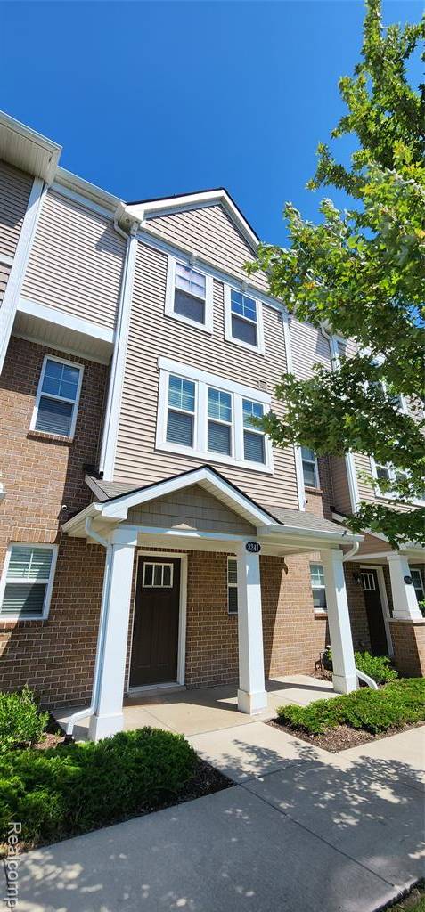 Wixom, MI 48393,3247 Chambers W