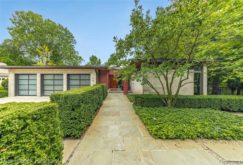 Birmingham, MI 48009,601 Dewey Street