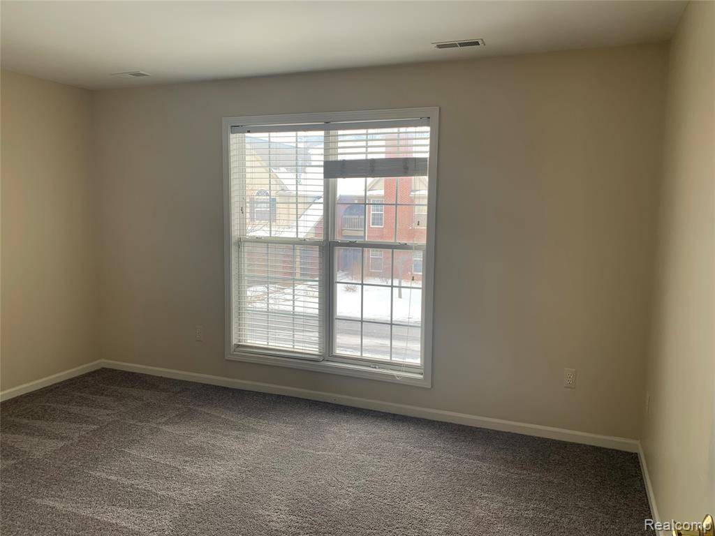 Novi, MI,28301 Carlton Way Drive