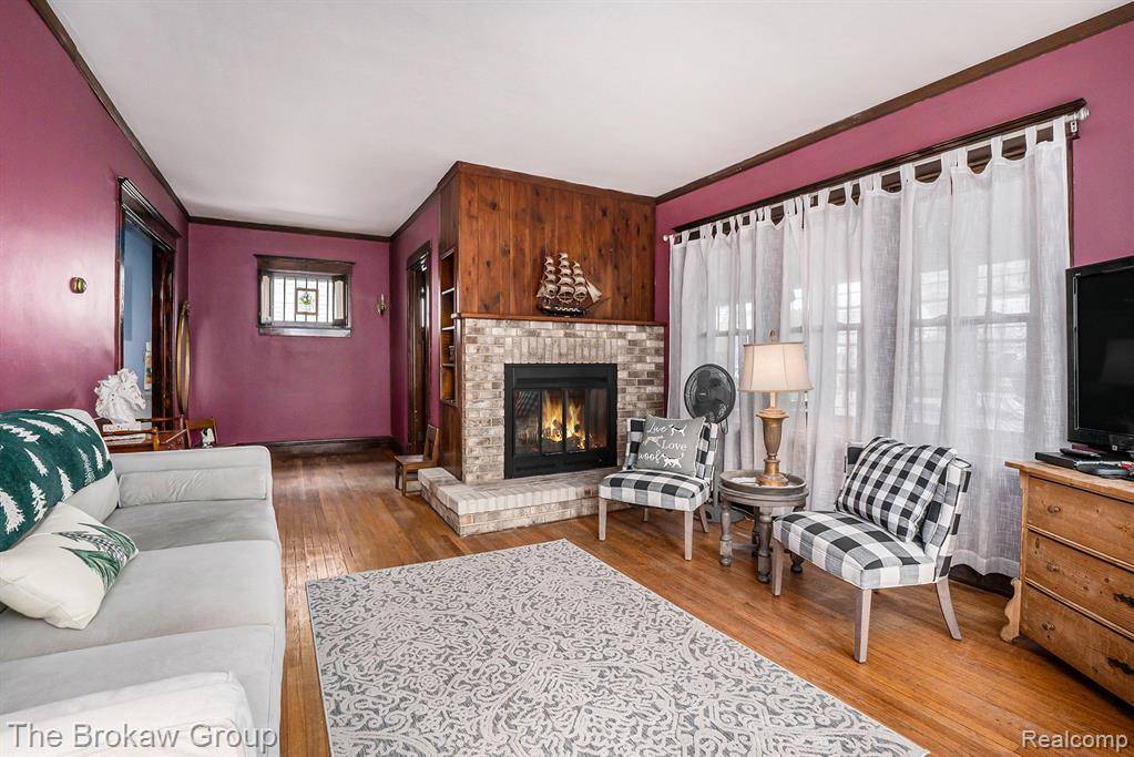 Royal Oak, MI 48073,140 E Lawrence Avenue