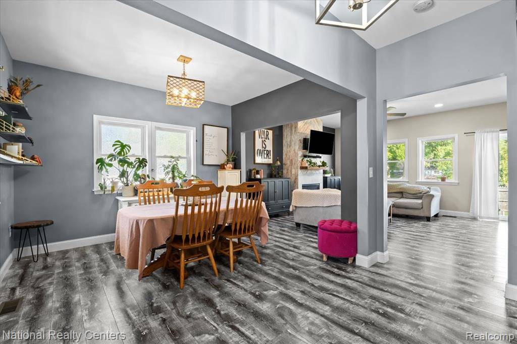 Holly, MI 48442,205 Lakeview Street