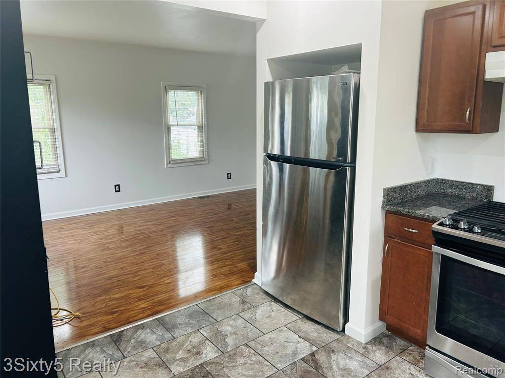 Wyandotte, MI 48192,1919 Goddard Street