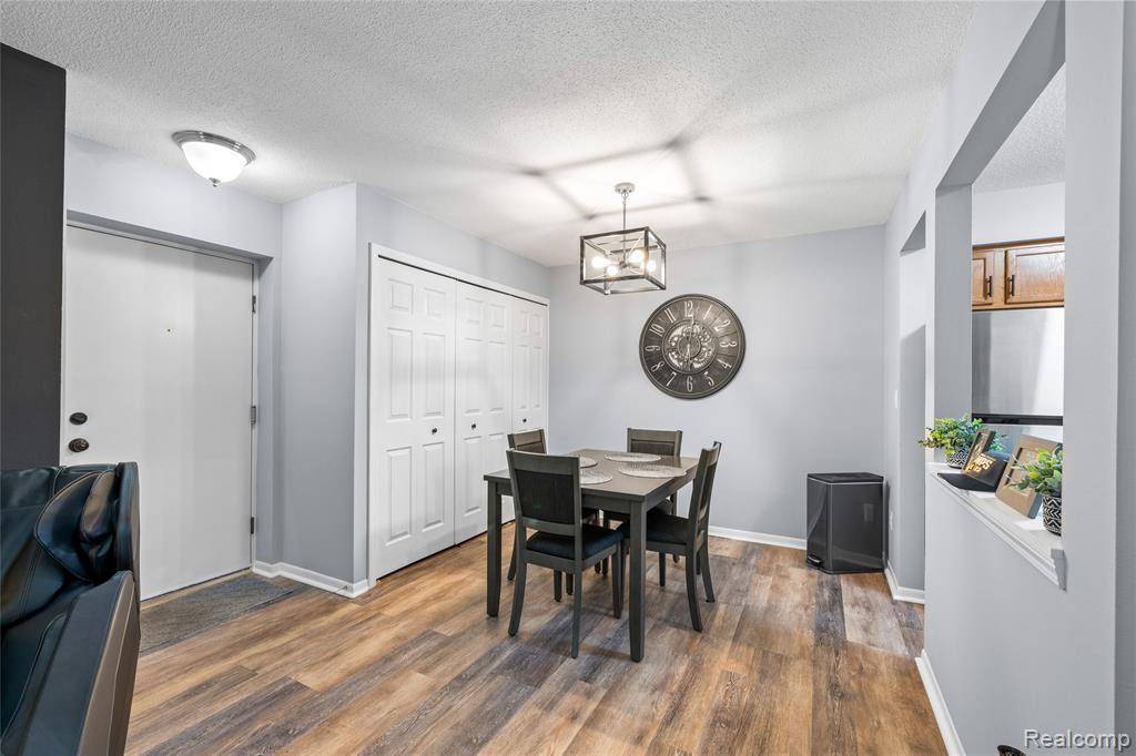 Livonia, MI 48150,35916 Ann Arbor Trail