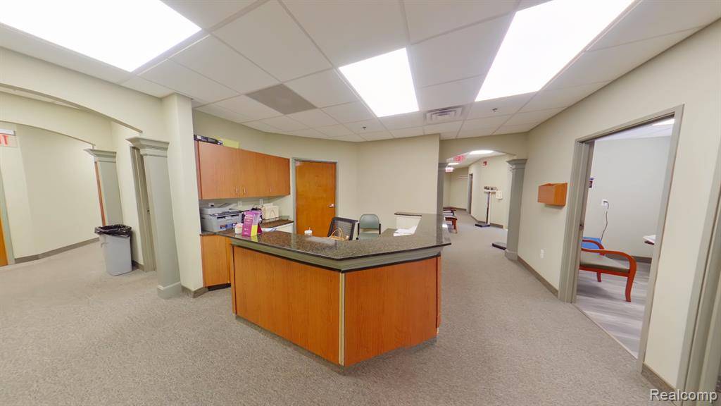 Rochester Hills, MI 48307,2708 S Rochester Road