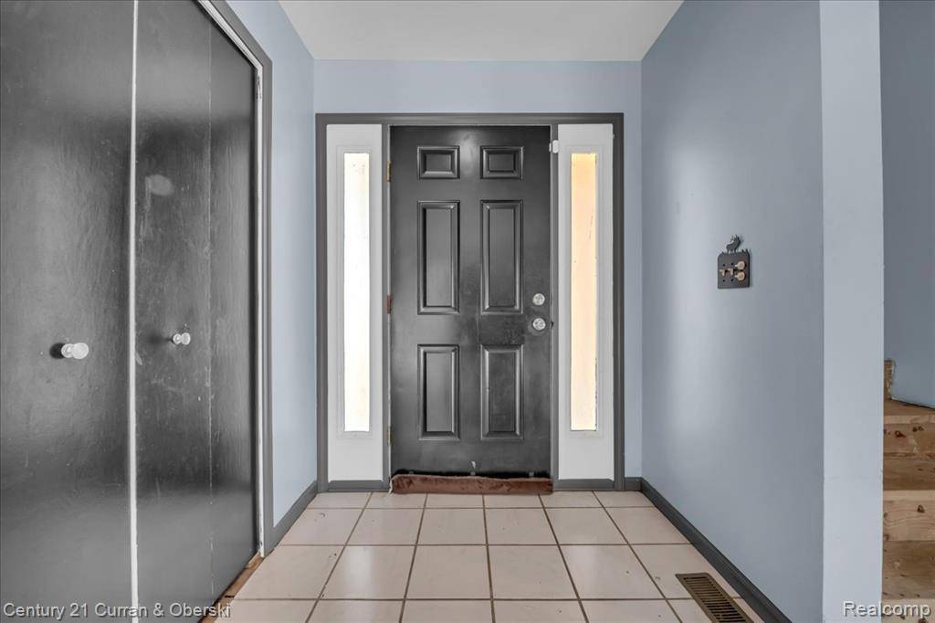 Southgate, MI 48195,14618 Fordline Street