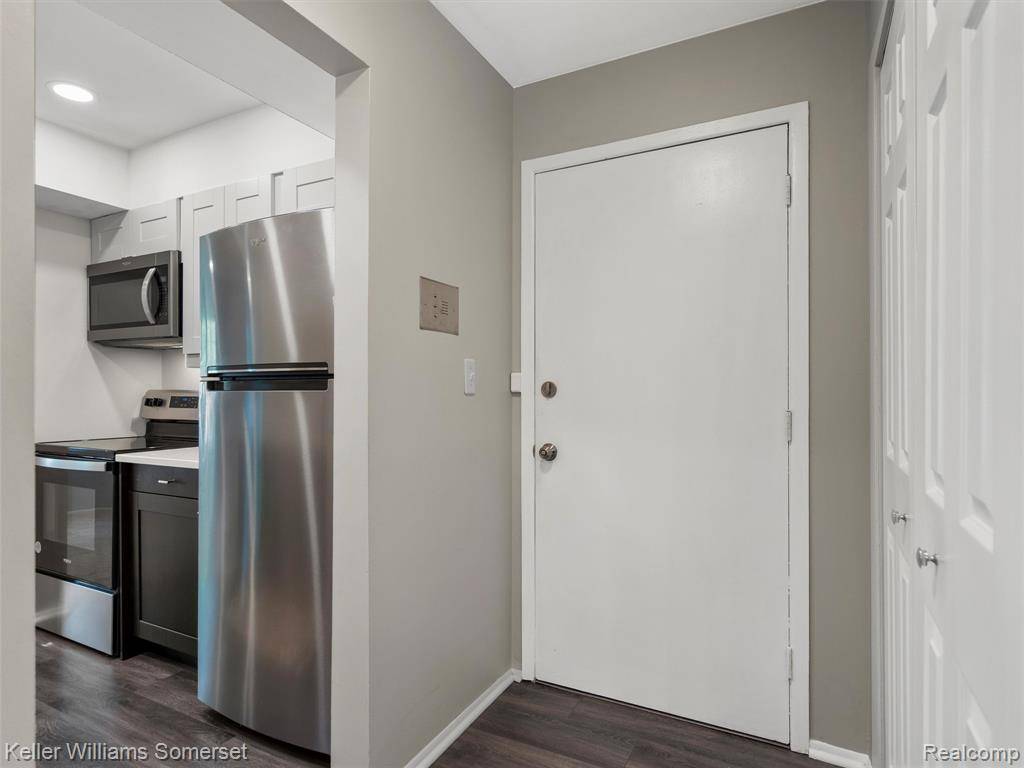Bloomfield Hills, MI 48304,773 E Fox Hills Drive
