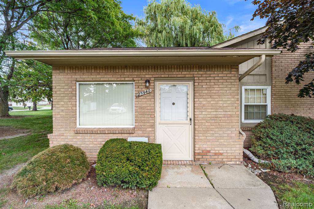 Warren, MI 48089,25940 Lira Lane