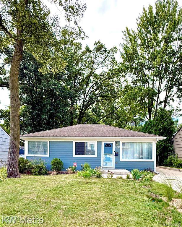 Beverly Hills, MI 48025,15925 W 14 Mile Road