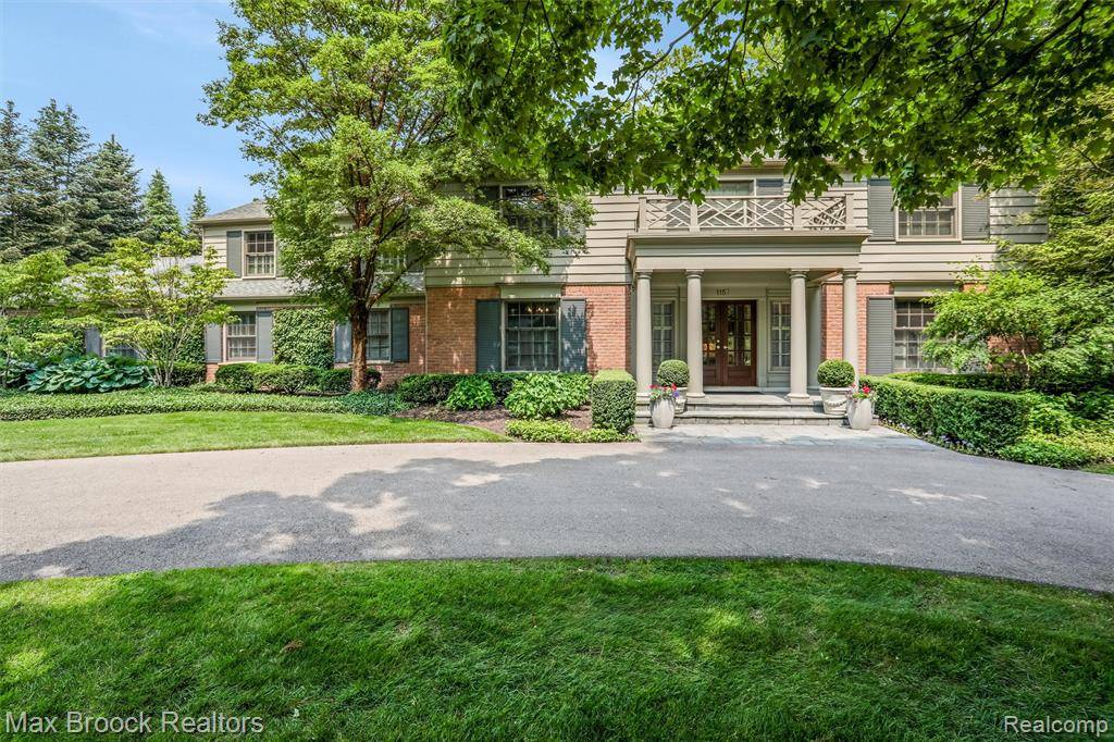 Bloomfield Hills, MI 48301,1157 W Glengarry Circle