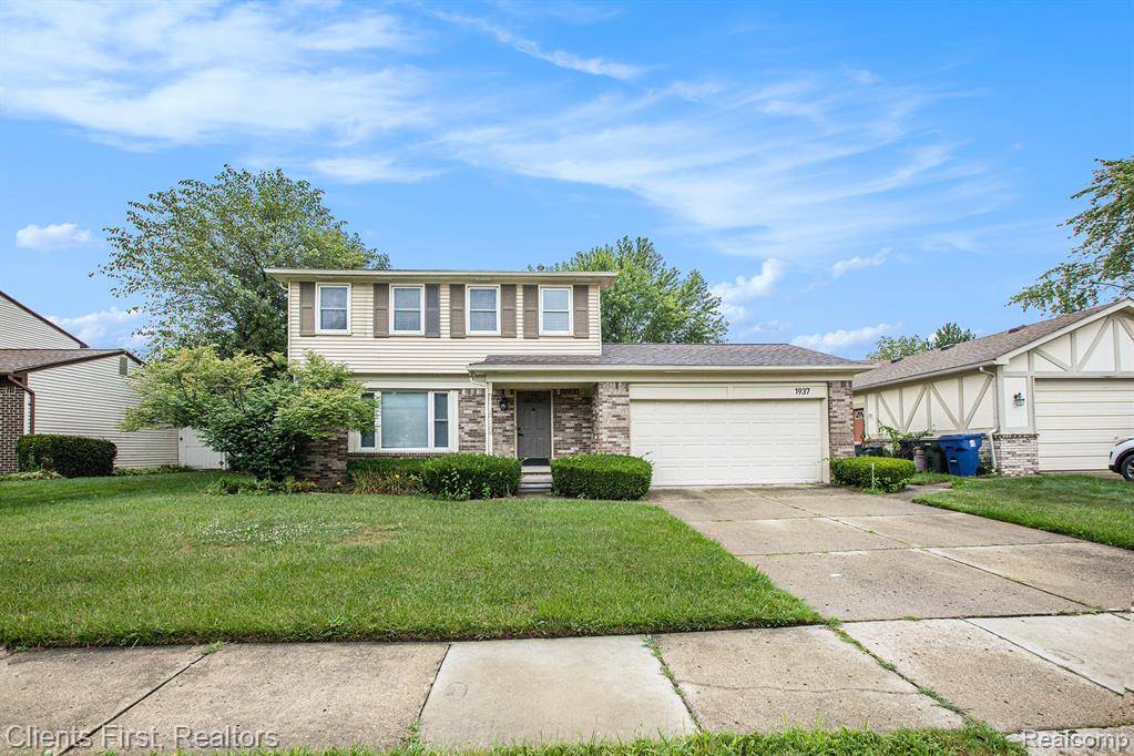 Canton, MI 48188,1937 S Cavalier Drive