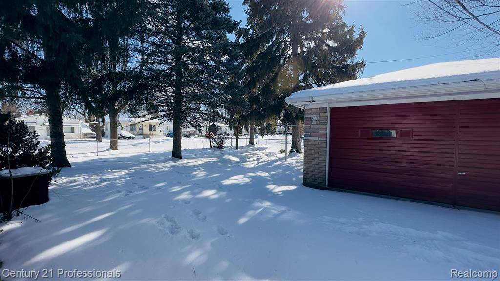 Warren, MI 48089,14220 FREEMAN Street