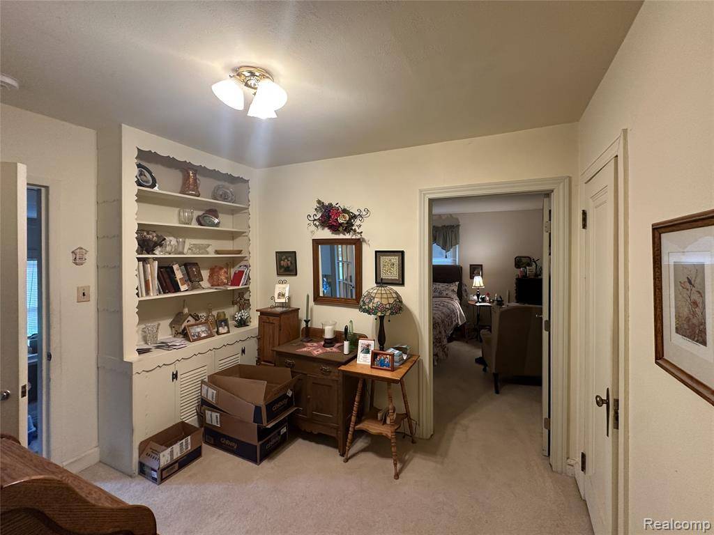 Dearborn Heights, MI 48127,6453 Centralia Street