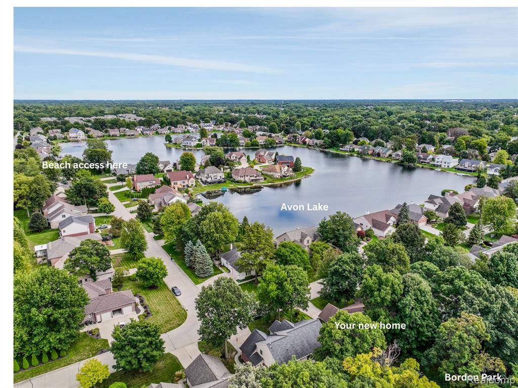 Rochester Hills, MI 48307,2082 Avon Lake Lane