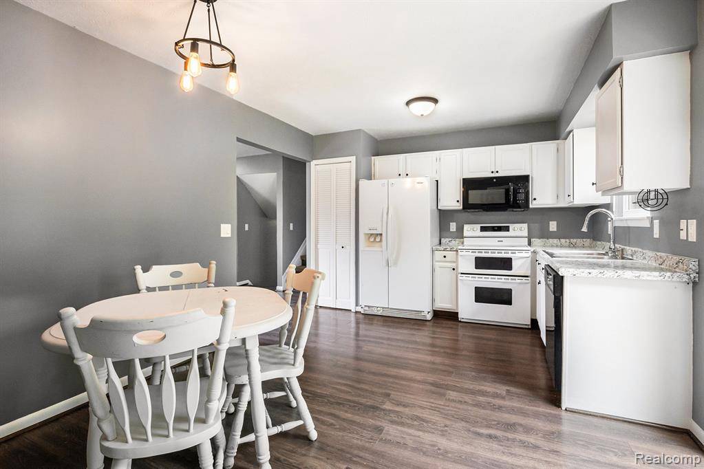 Pinckney, MI 48169,621 Vincent Street