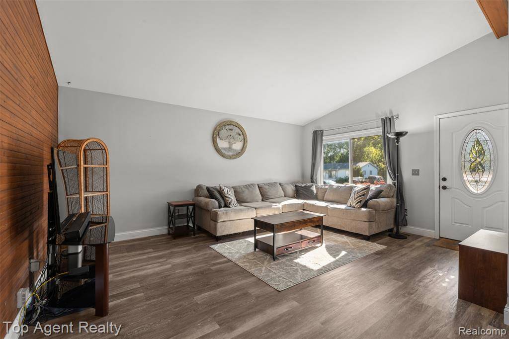 Chesterfield, MI,49431 Fuller Road