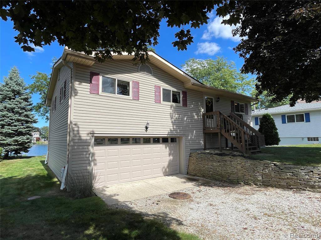 Brooklyn, MI 49230,186 Bedford Drive