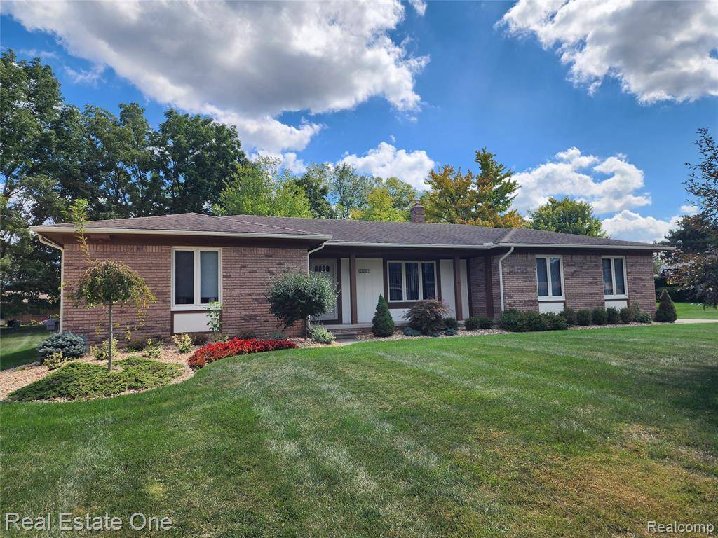 Farmington Hills, MI 48335,22540 Elena Drive