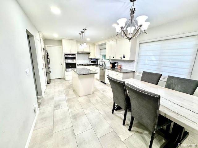 West Bloomfield, MI 48323,4205 Hardwoods Drive