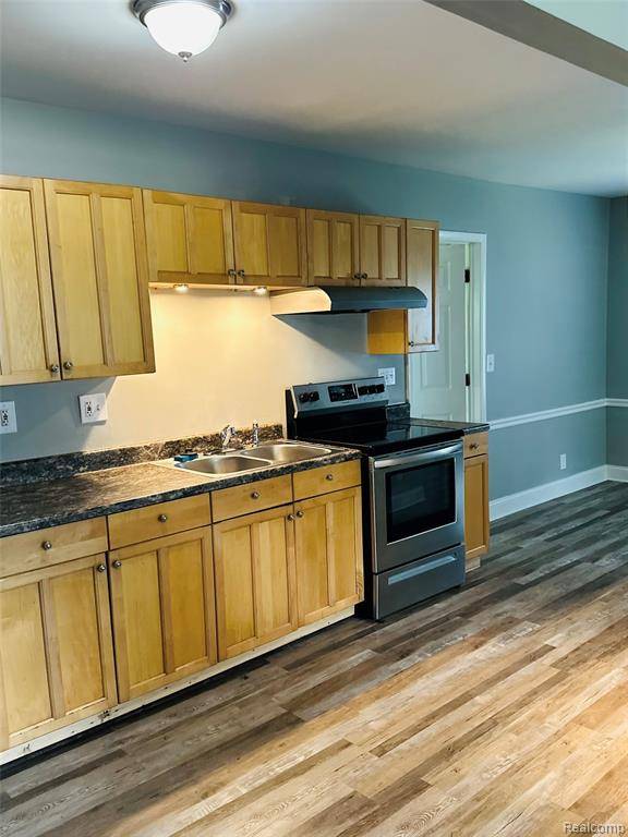Hazel Park, MI 48030,326 W Granet Avenue
