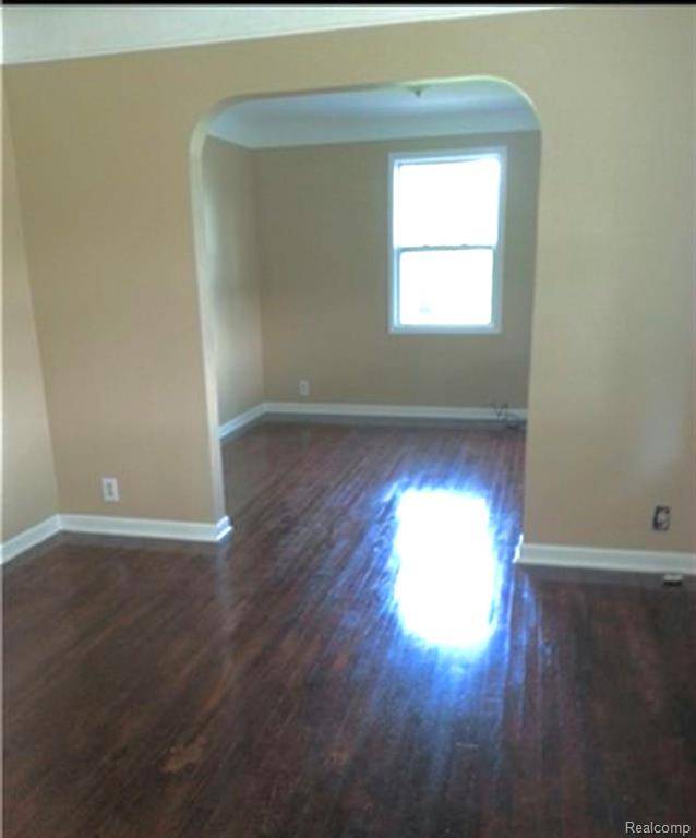 Hazel Park, MI 48030,1529 E MUIR Avenue