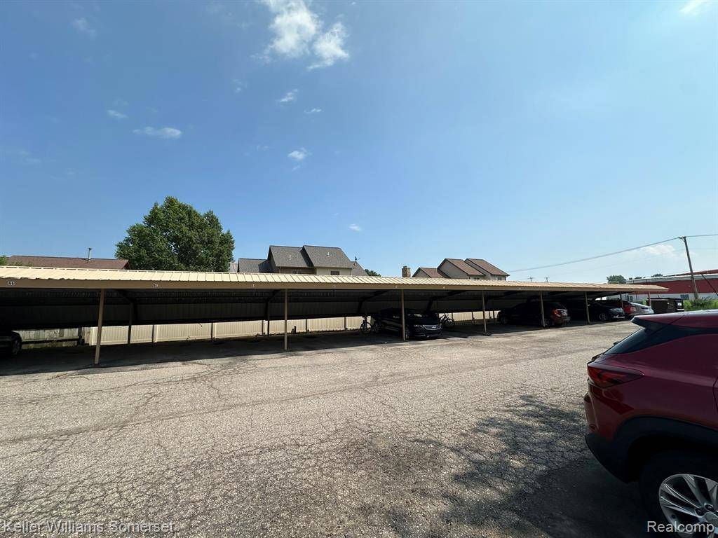 Fraser, MI 48026,34653 Clarkson E Drive